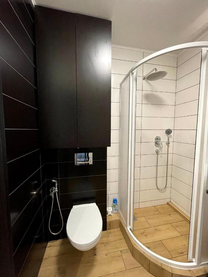 Sixkeys- Studiolebedinyy Kiev Exteriör bild